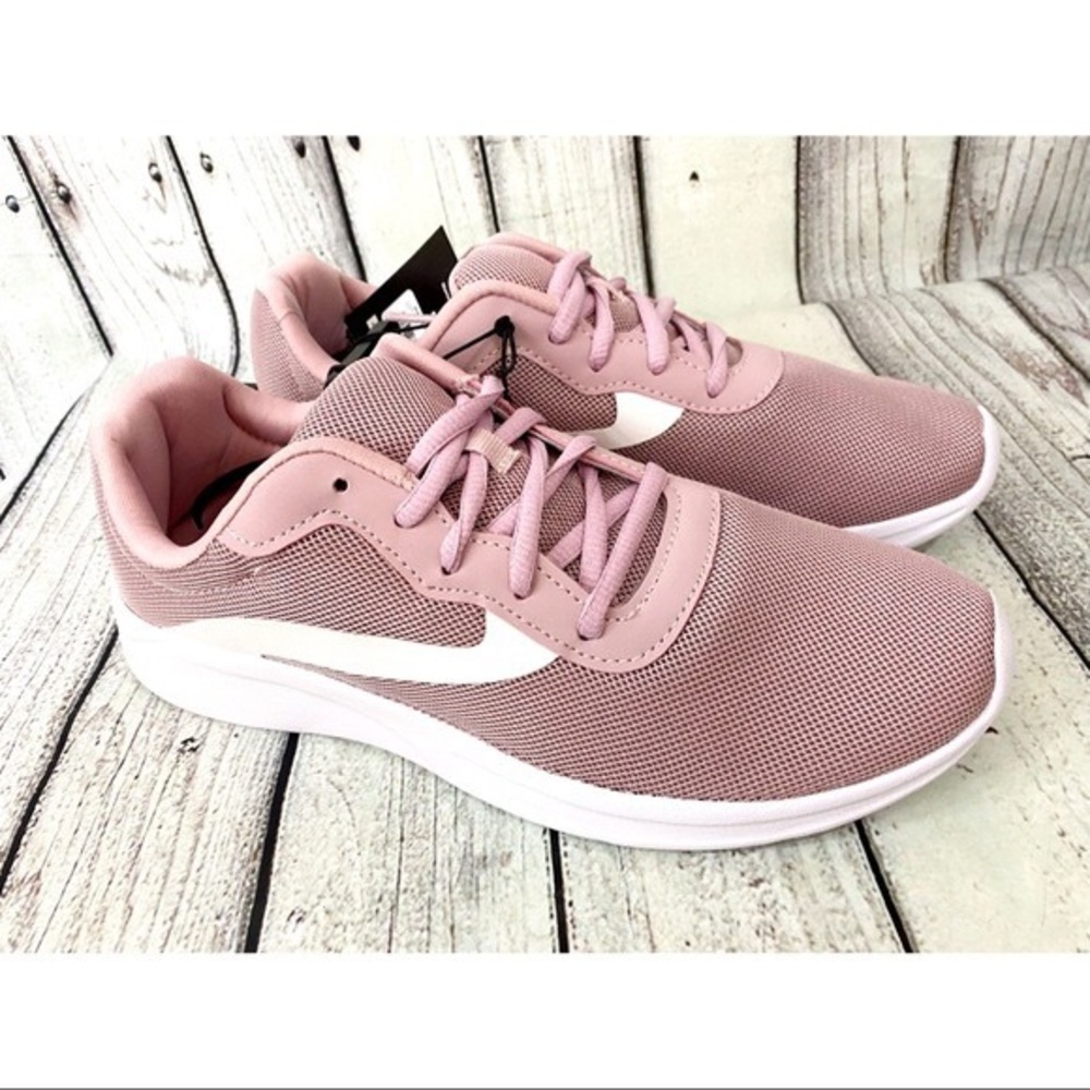 Athletic Works Women's shoes for Training size 7
